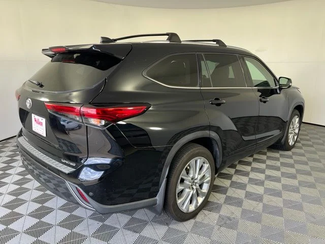 2021 Toyota Highlander Limited - Photo 7