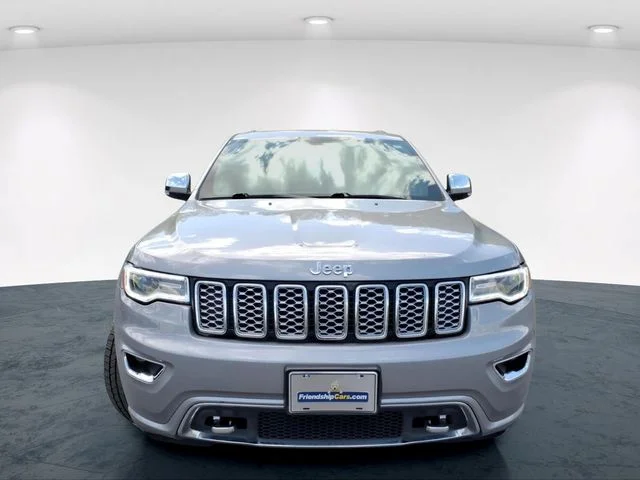 Used 2019 Silver Jeep Overland image 4