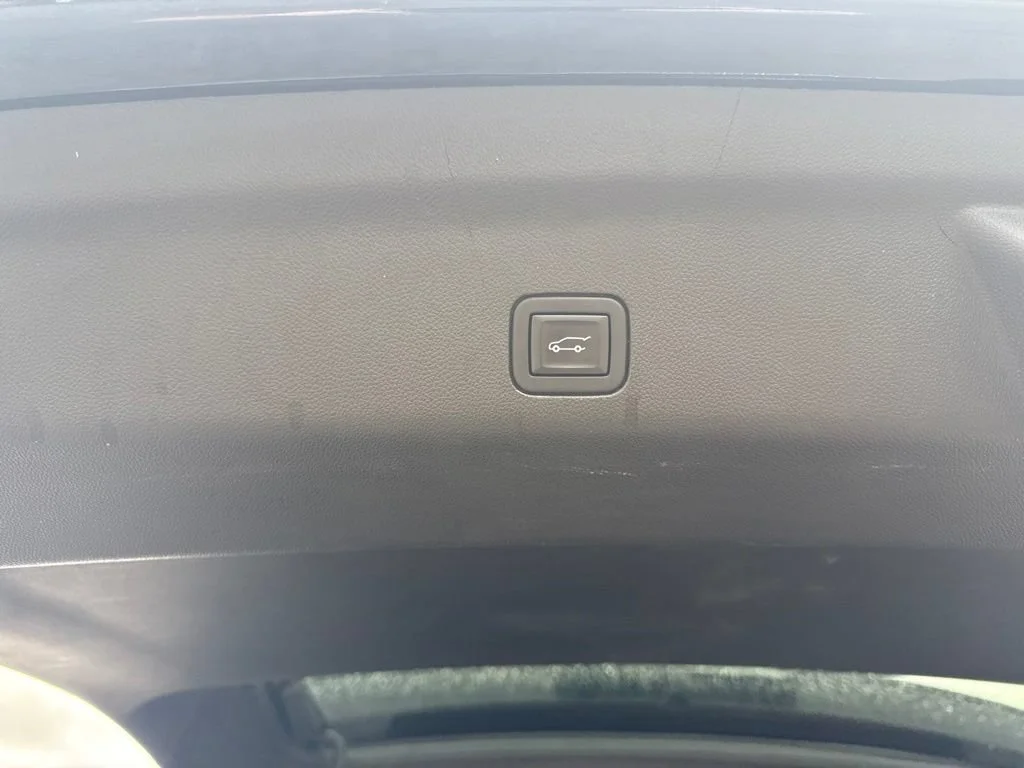 Used 2021 BLACK Chevrolet High Country image 31
