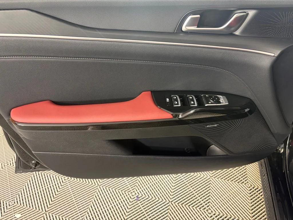 New 2026 Aurora Black Pearl Kia GT-Line AWD image 10