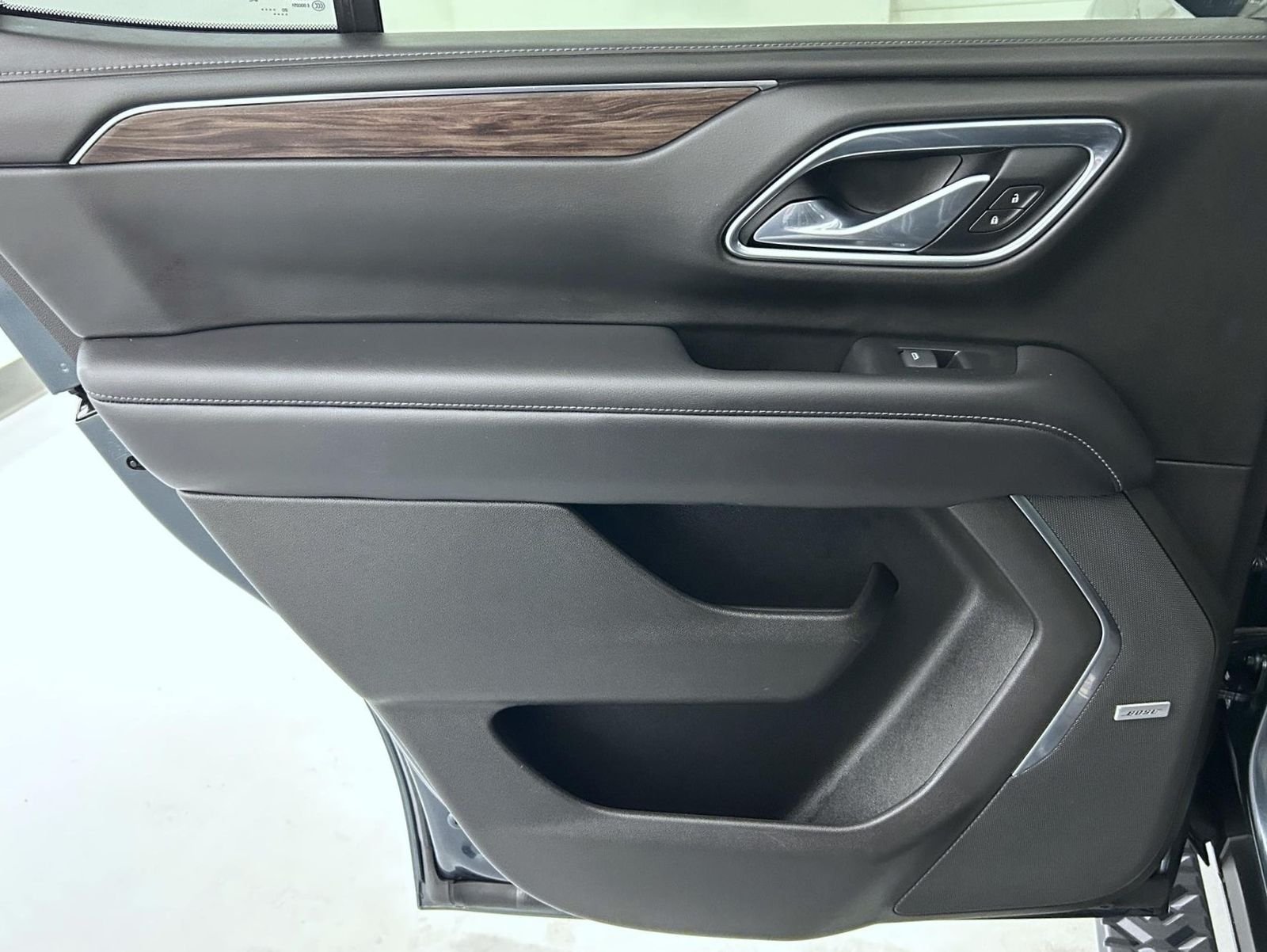 Used 2021 Gray Chevrolet Z71 image 22