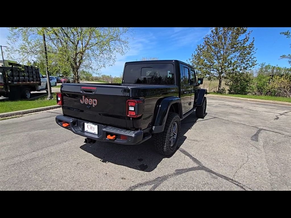 New 2026 Black Clear-Coat Exterior Paint Jeep Mojave X image 7