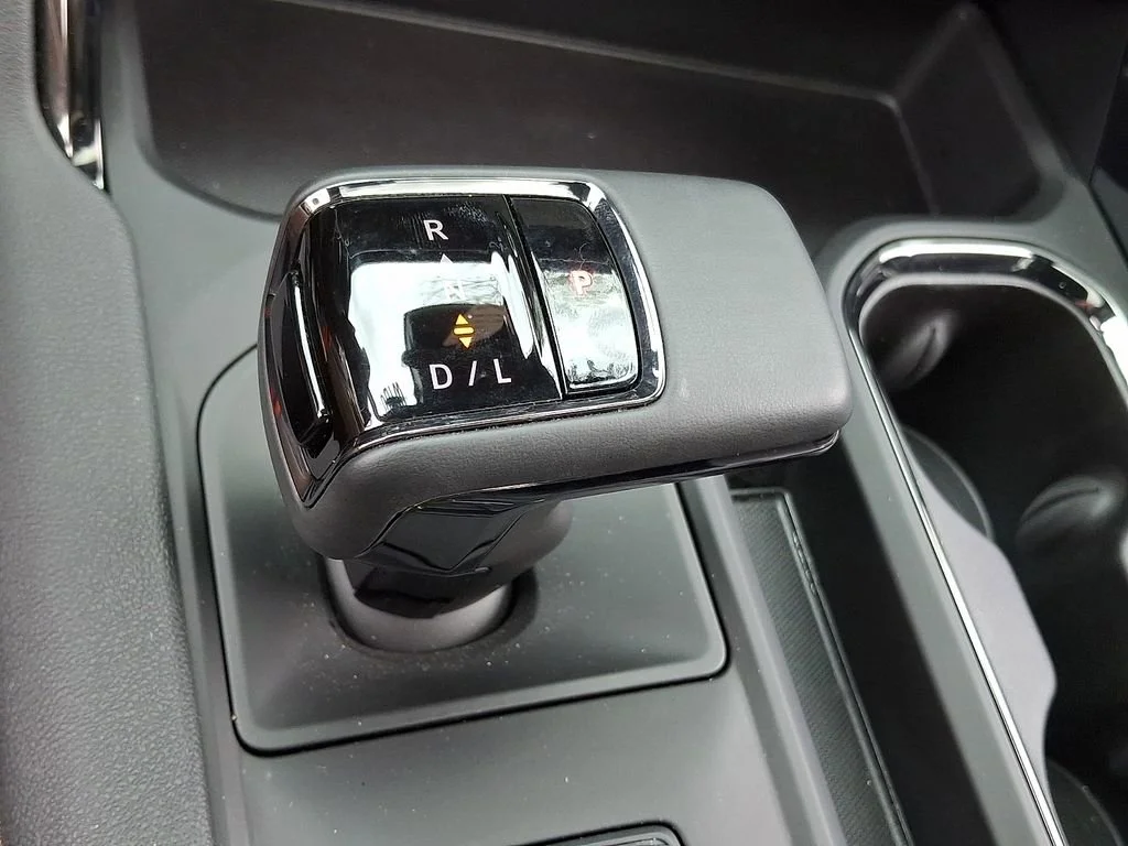 Used 2025 Onyx Black GMC AT4 image 15
