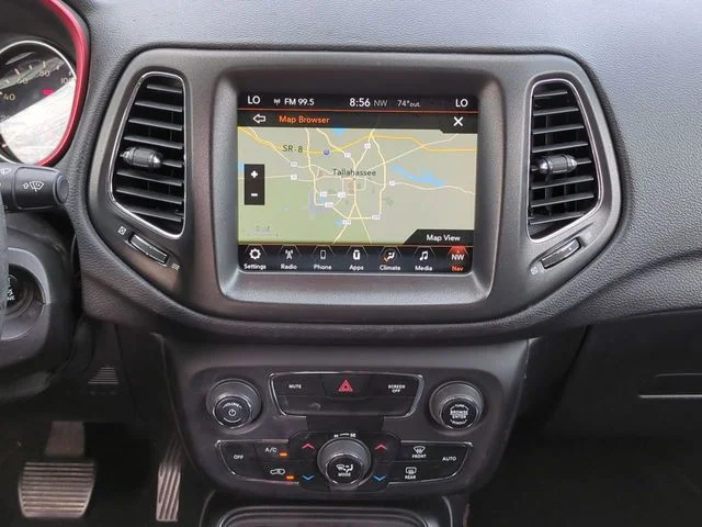 Used 2018 Black Jeep Trailhawk image 18