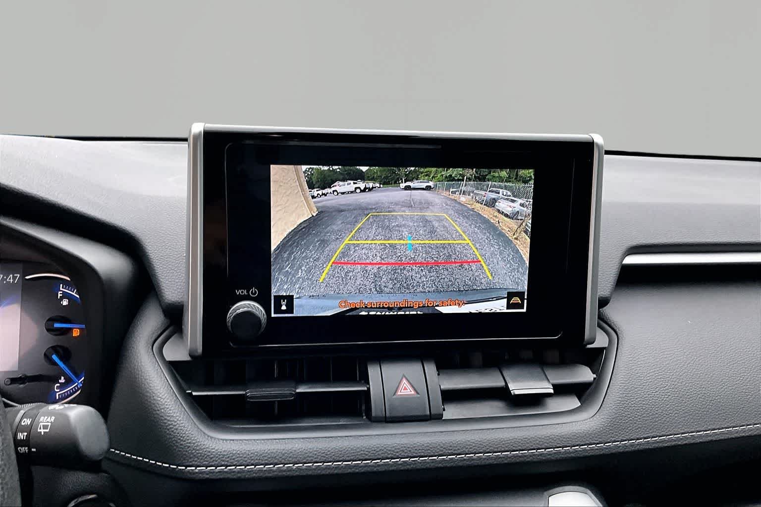 Used 2025 Silver Sky Metallic Toyota Hybrid XLE image 27