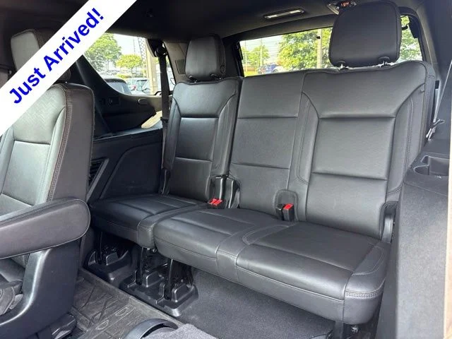 Used 2023 Green Chevrolet High Country image 12