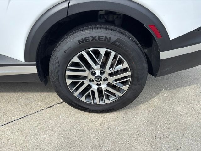 Used 2026 Pearl Hyundai SEL image 10