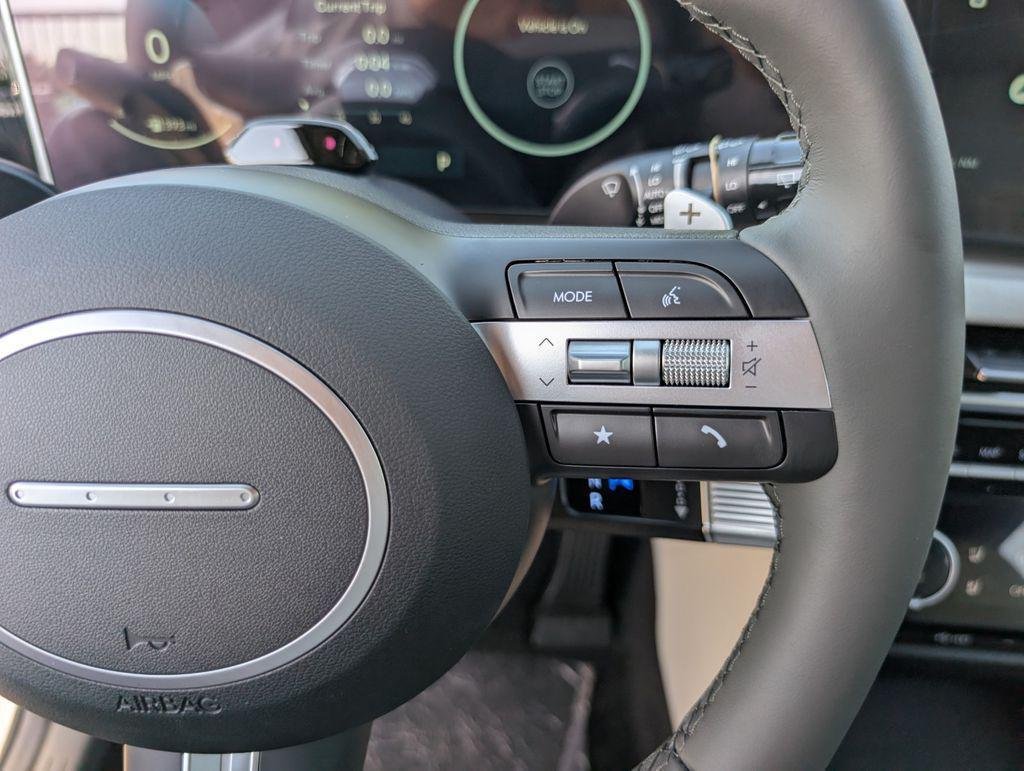 2025 Hyundai Tucson Limited - Photo 14