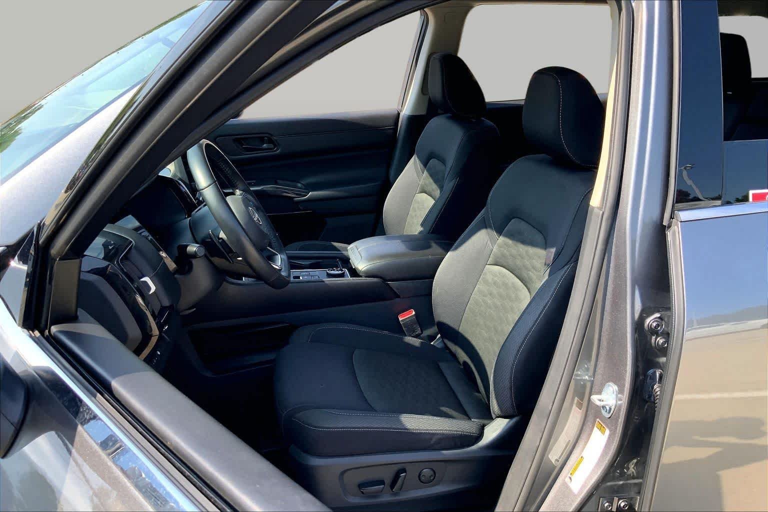 Used 2024 Gun Metallic Nissan SV image 8