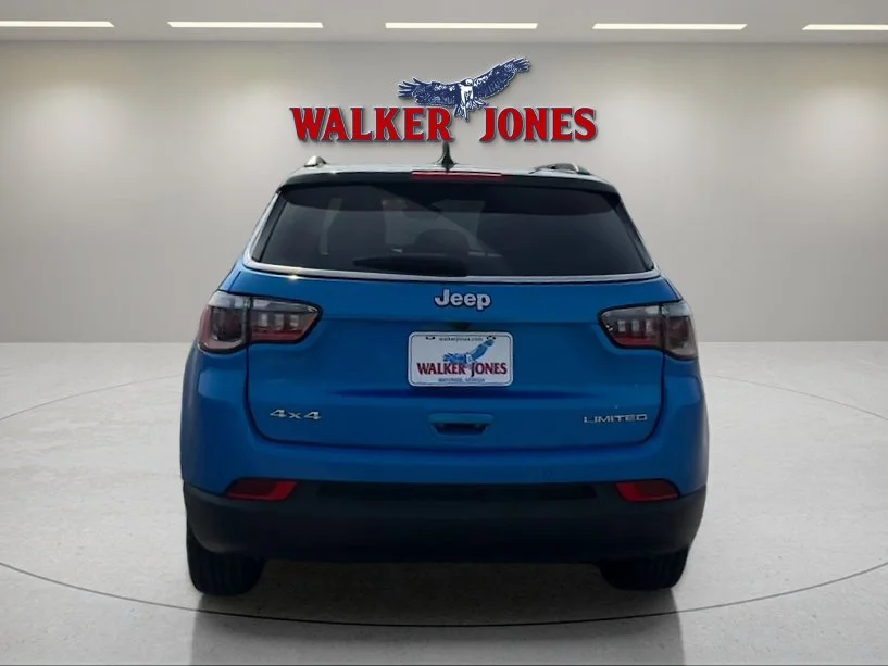 Used 2025 Hydro Blue Pearlcoat Jeep Limited image 6