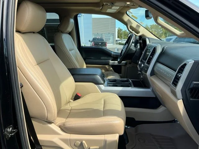 Used 2021 Agate Black Metallic Ford Lariat image 29