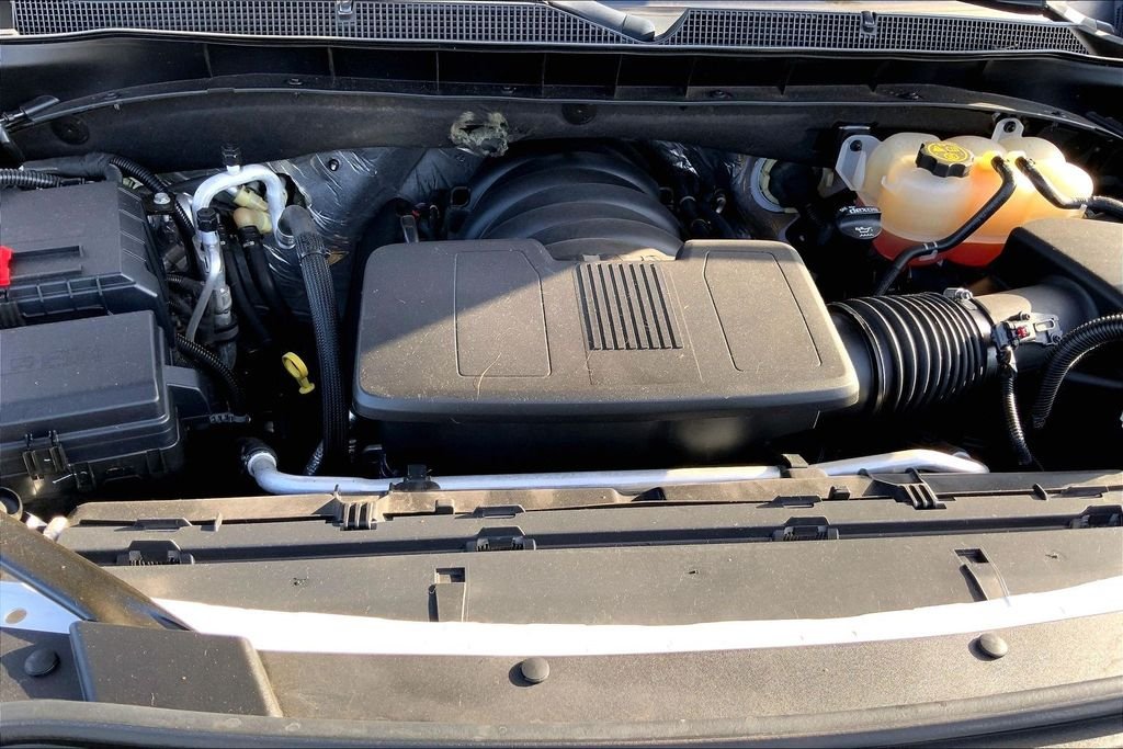 Used 2023 Summit White Chevrolet Z71 image 33