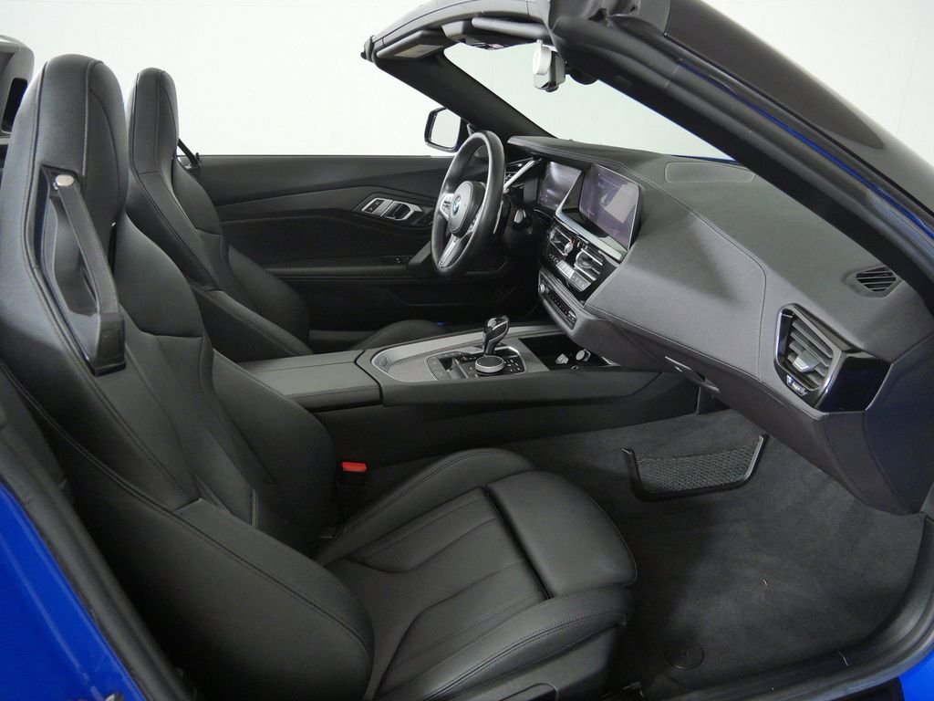 Used 2020 Blue BMW sDrive M40i image 21