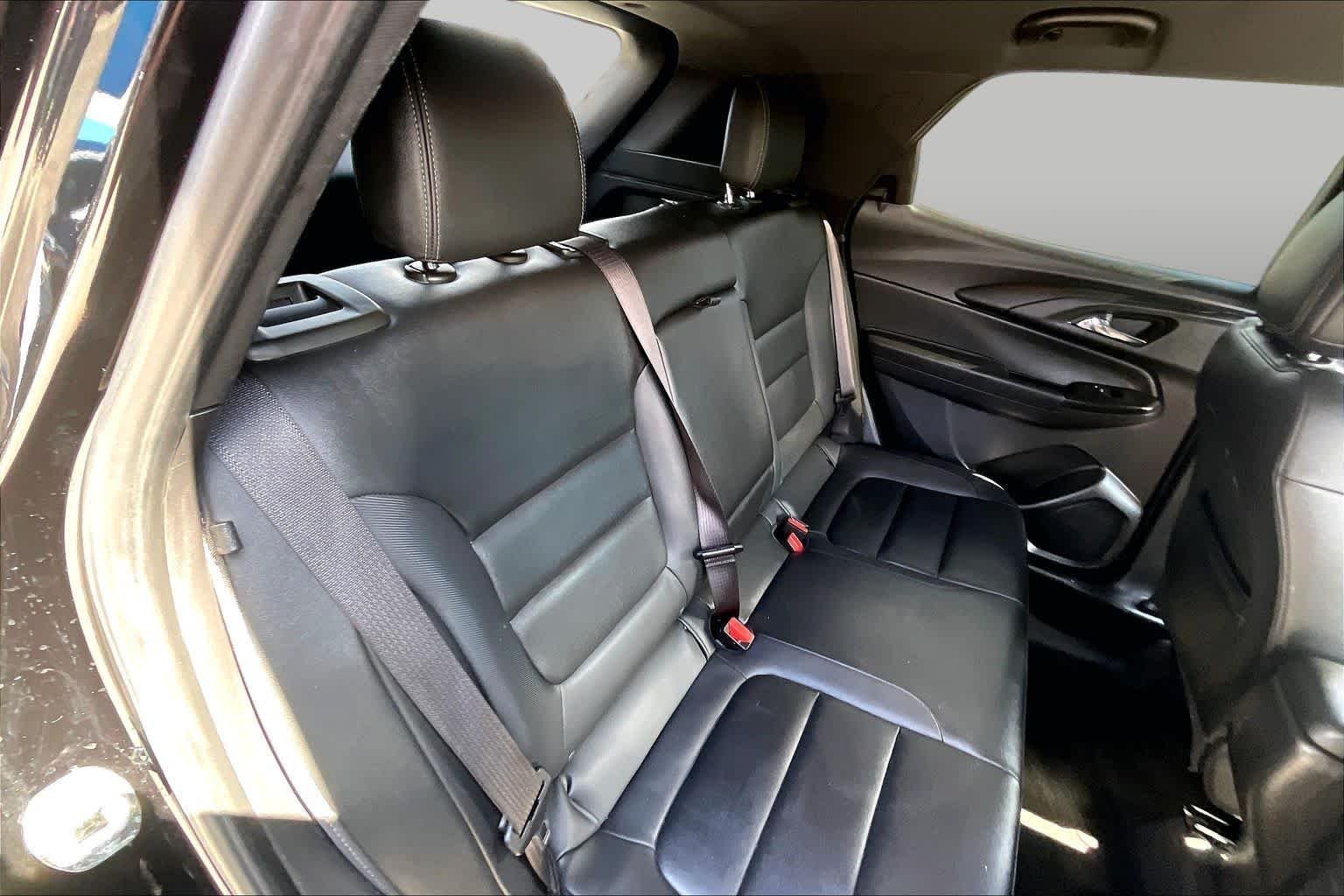 Used 2022 Mosaic Black Metallic Chevrolet ACTIV image 18