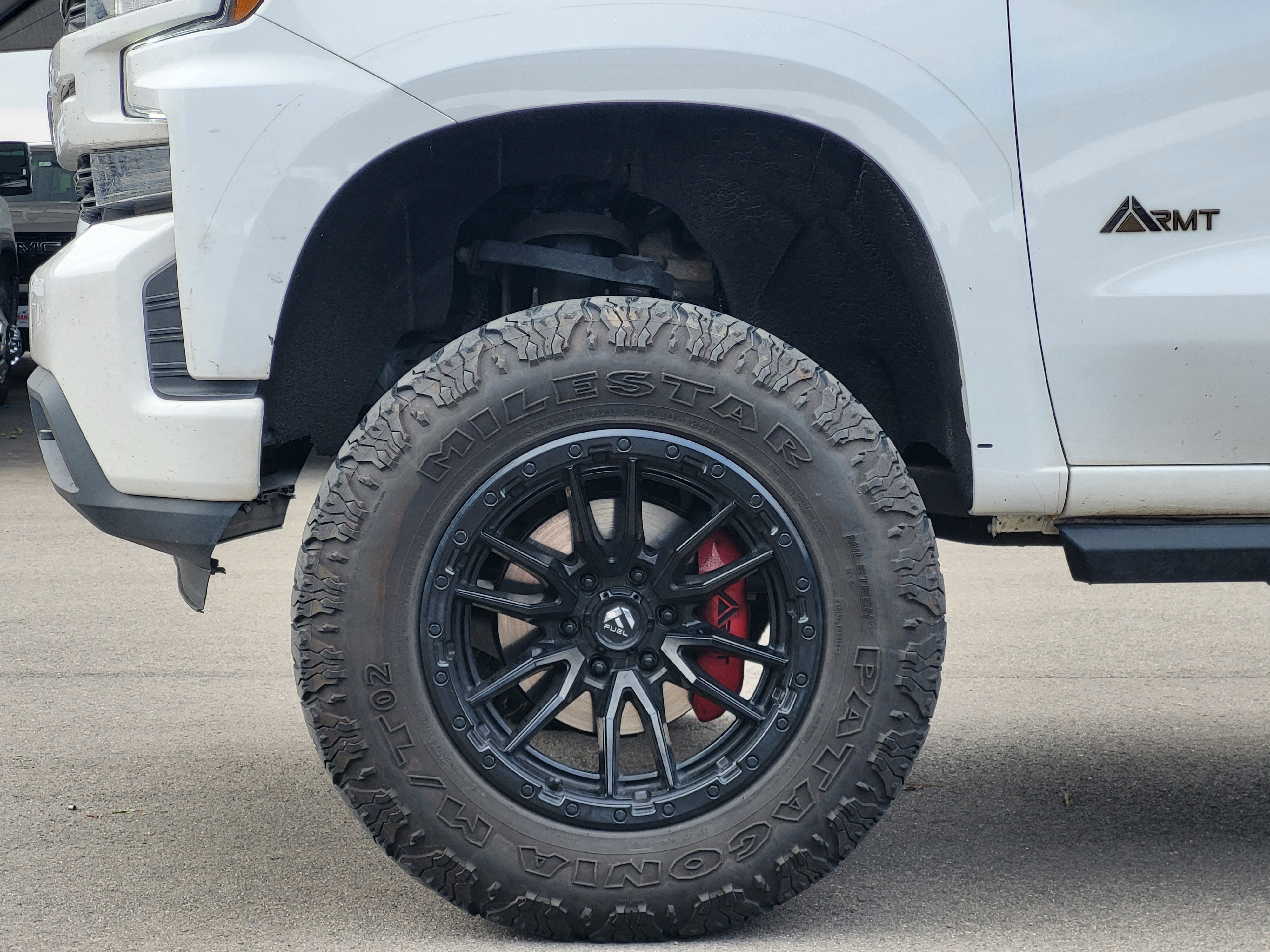 Used 2021 SUMMIT WHITE Chevrolet RST image 9