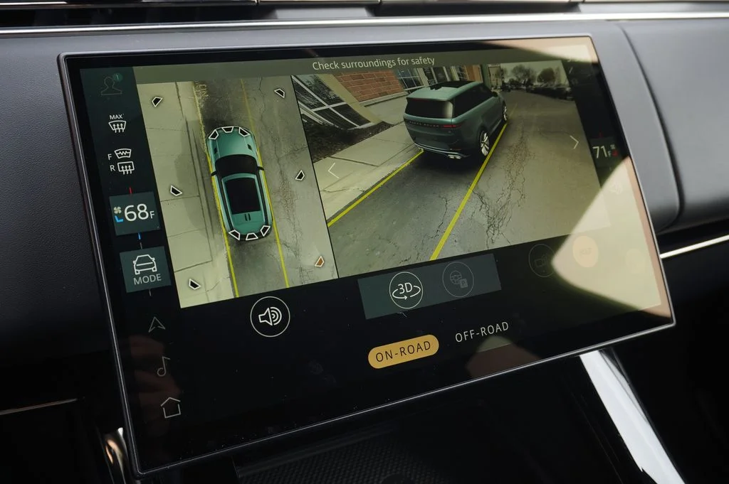 New 2026 Carpathian Grey Land Rover SE image 26