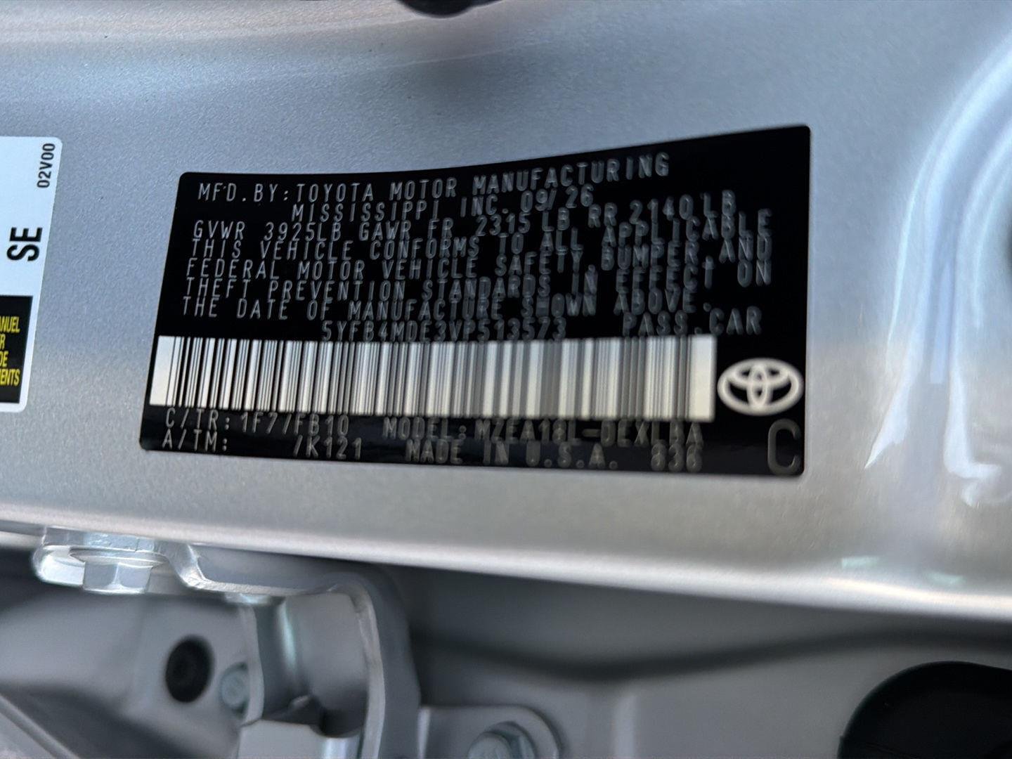 New 2027 Classic Silver Metallic Toyota LE image 33