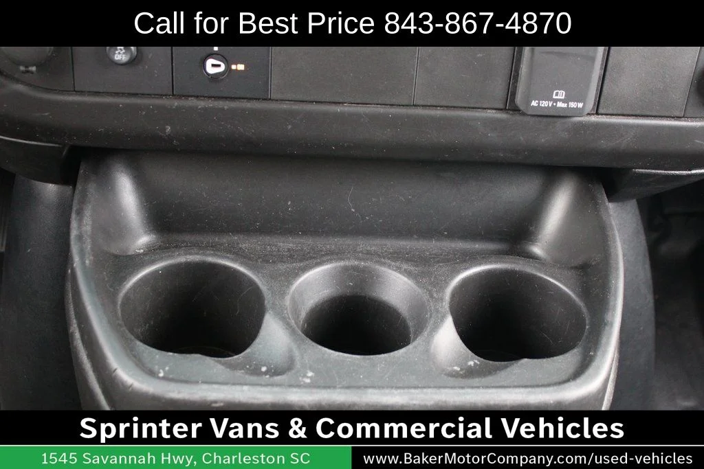 2023 GMC Savana Cargo Work Van - Photo 26