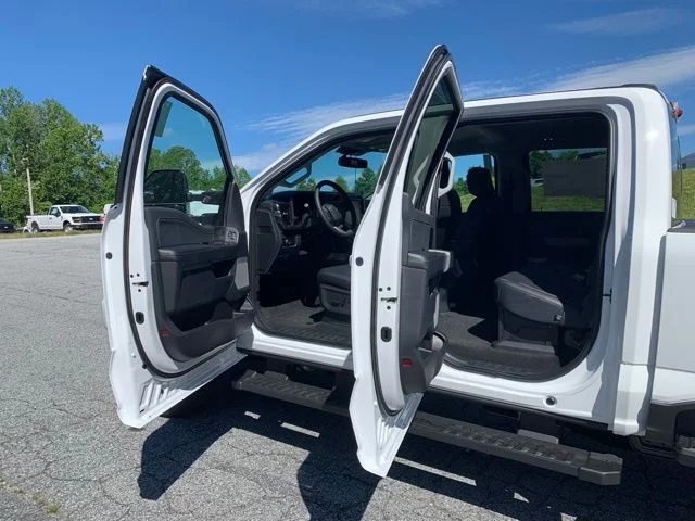 New 2026 White Ford F-250® Lariat® image 18