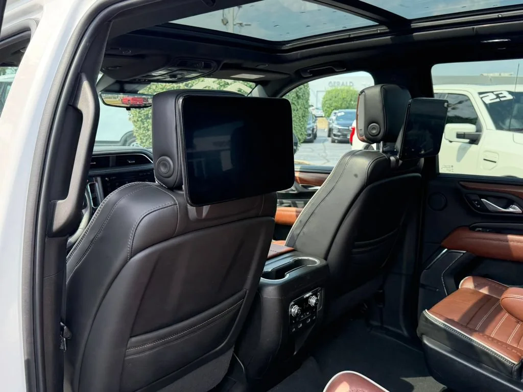 2023 GMC Yukon Denali Ultimate - Photo 39