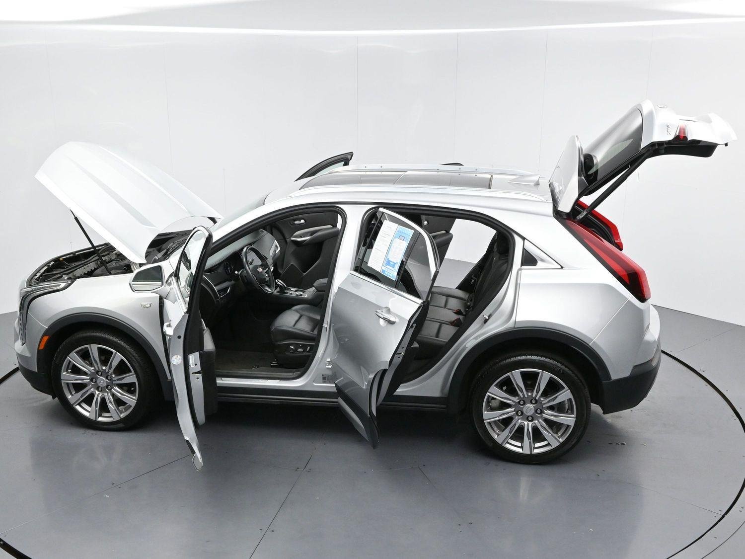 Used 2020 Radiant Silver Metallic Cadillac FWD Premium Luxury image 43