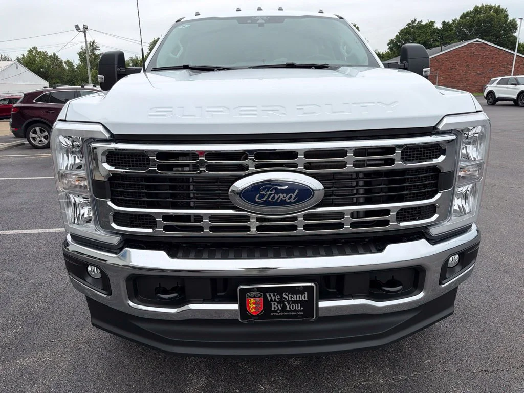 New 2026 Oxford White Ford F-350® XL image 8