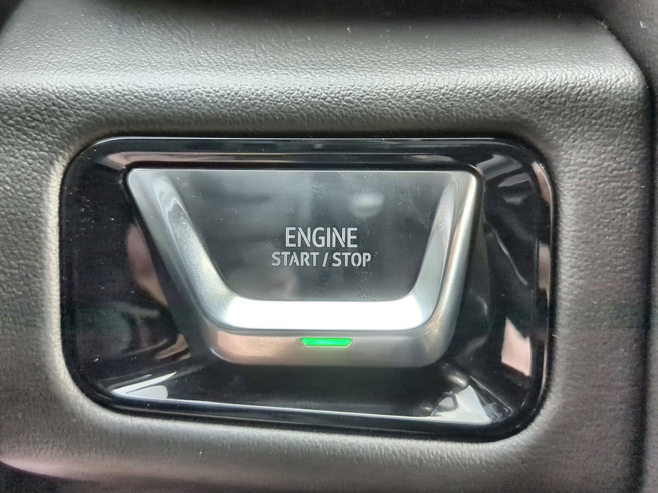 2026 GMC Yukon XL AT4 - Photo 17