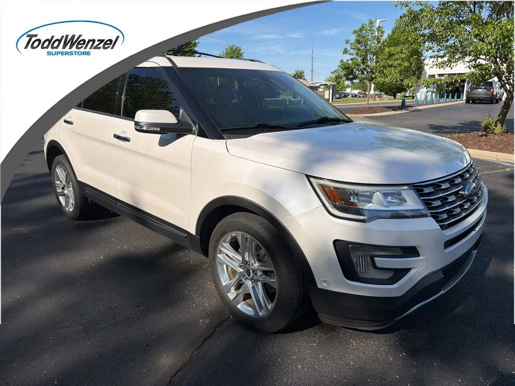 2017 Ford Explorer Limited 4WD's photo
