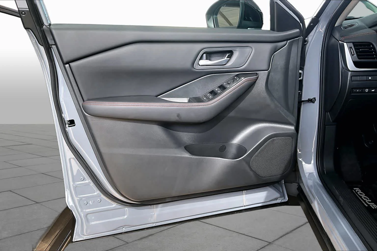 New 2026 Boulder Gray Pearl Nissan Rock Creek image 10