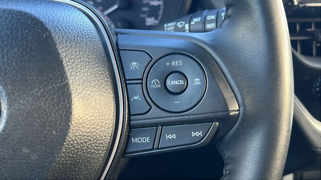 Certified Used 2025 Silver Toyota LE image 20