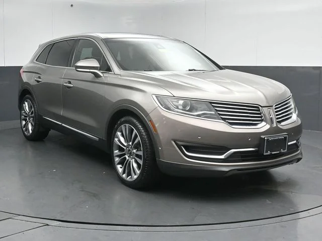 2017 Lincoln MKX Reserve FWD's photo