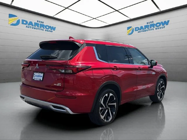 Used 2025 Red Mitsubishi SEL image 5