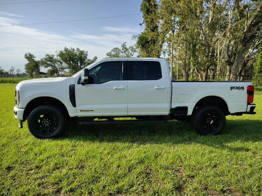 New 2026 Star White Metallic Tri-Coat Ford F-350® Lariat® image 2