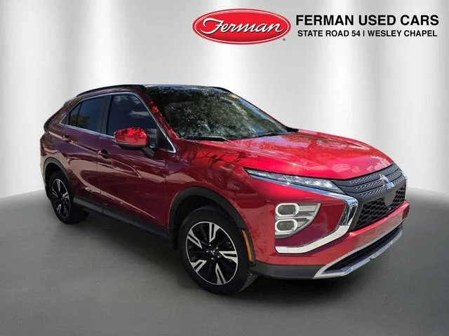 Used 2023 Red Mitsubishi  image 1
