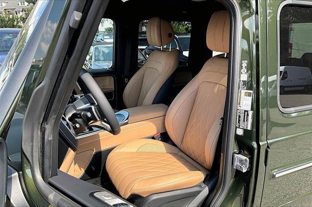 New 2027 MANUFAKTUR Olive Metallic Mercedes-Benz G 580 image 50