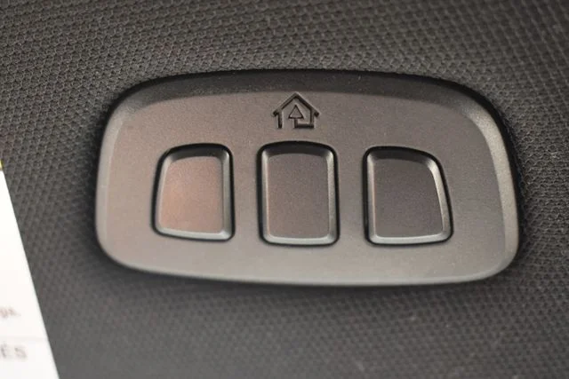 Used 2025 Gray Ford ST-Line image 39