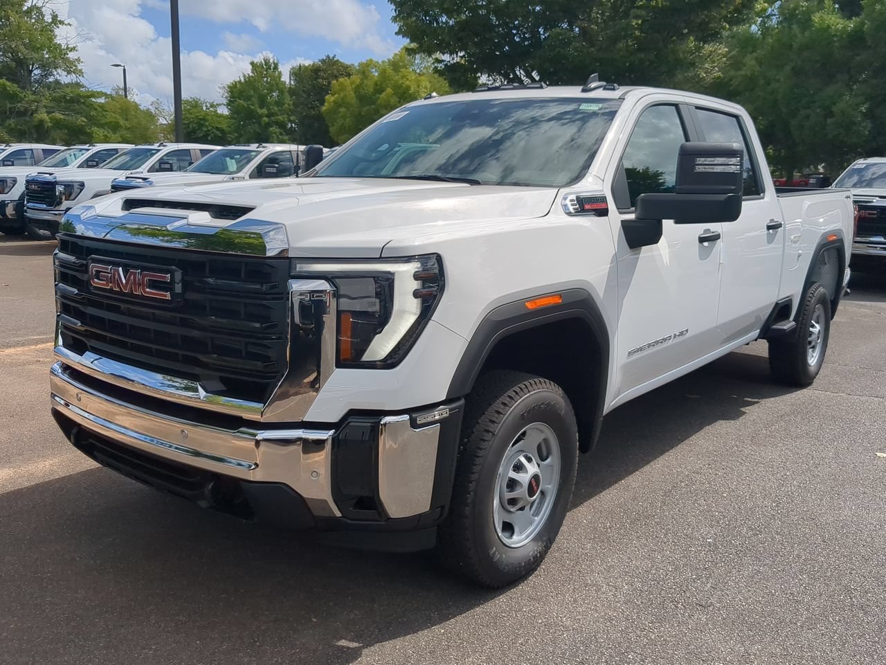 New 2026 Summit White GMC Pro image 4