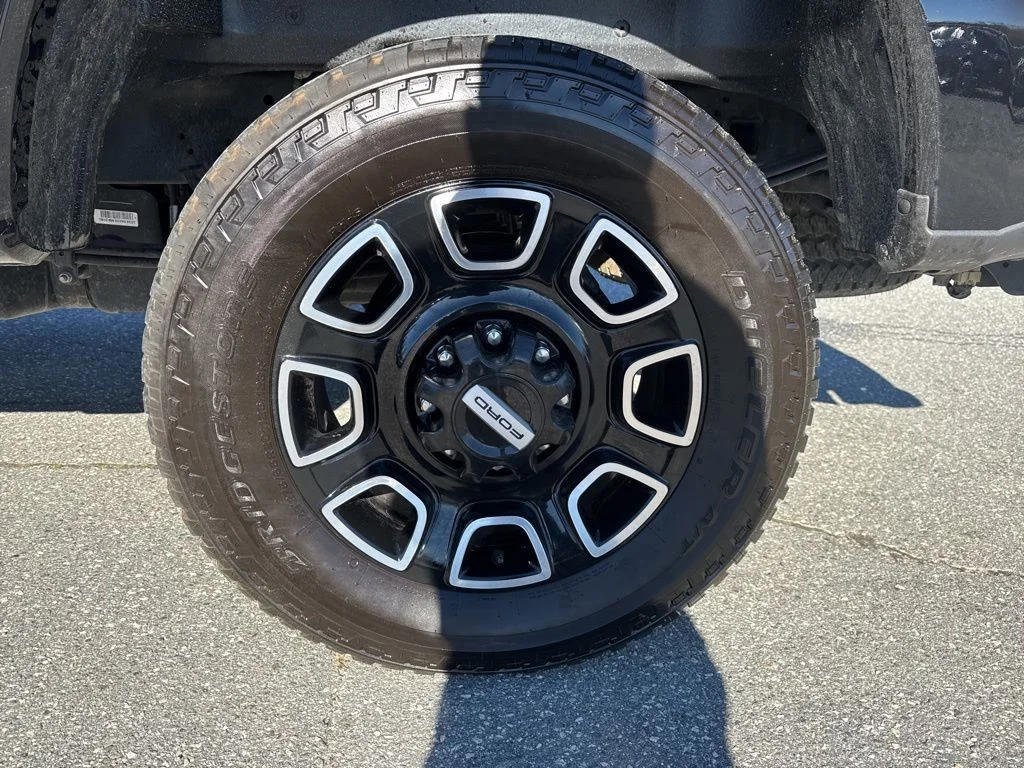 Used 2025 Black Ford Platinum image 35
