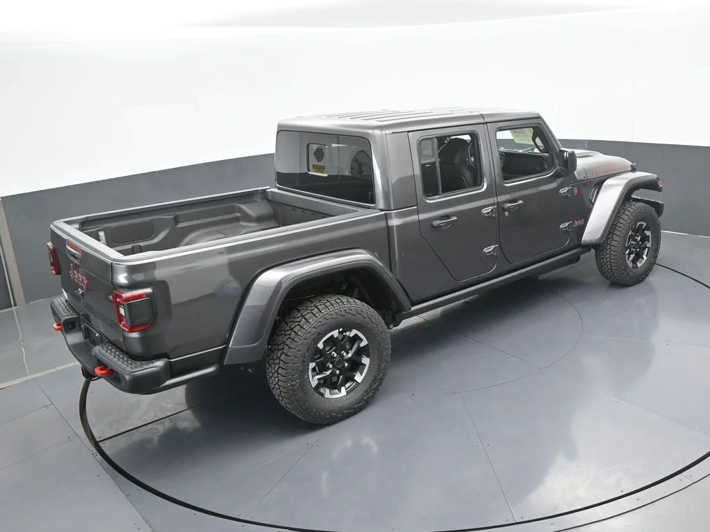 New 2026 Granite Crystal Metallic Clear-Coat Exterior Paint Jeep Rubicon X image 49