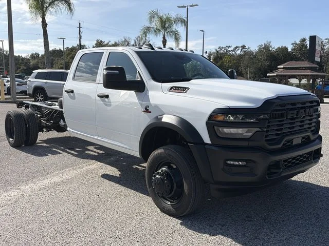 New 2026 Bright White Clear-Coat Exterior Paint RAM Tradesman image 2