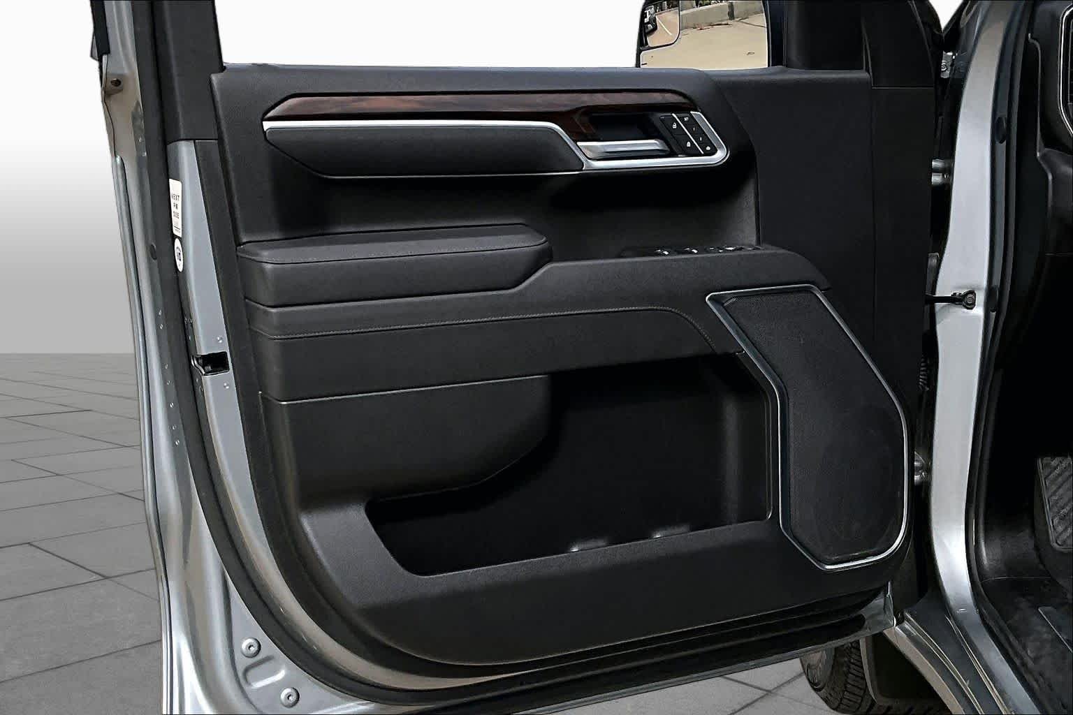 Used 2026 Sterling Metallic GMC SLT image 22