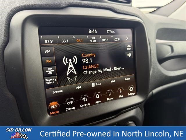 Used 2022 Bikini Metallic Clearcoat Jeep Latitude image 14