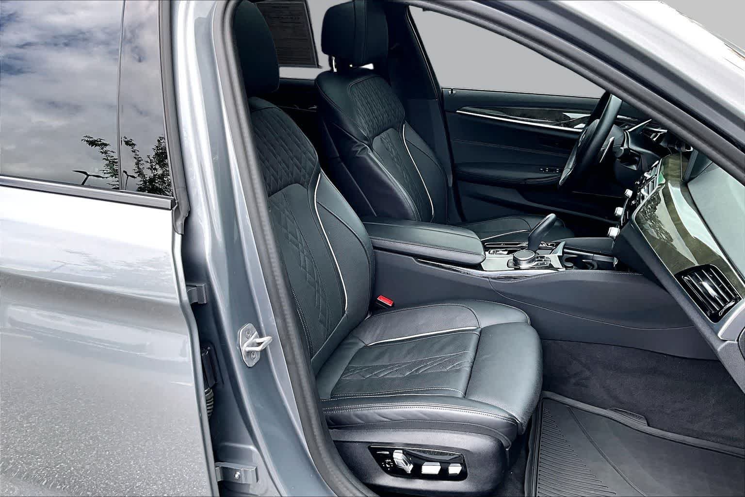 Certified Used 2023 Skyscraper Gray Metallic BMW 540i image 10