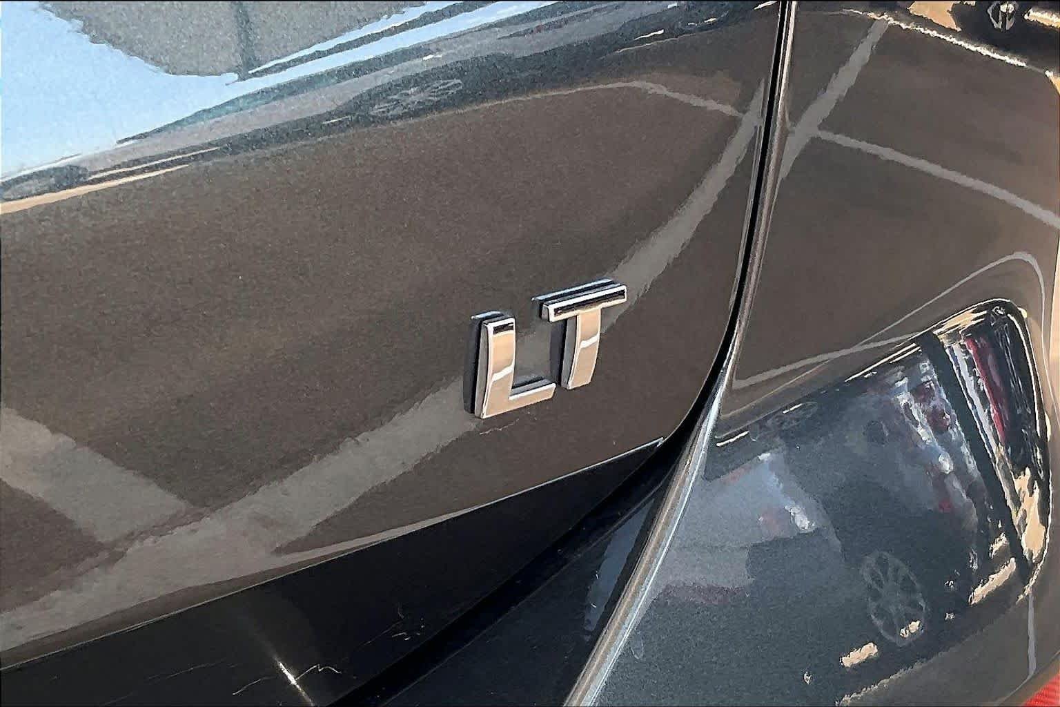 Used 2018 Nightfall Gray Metallic Chevrolet LT image 10