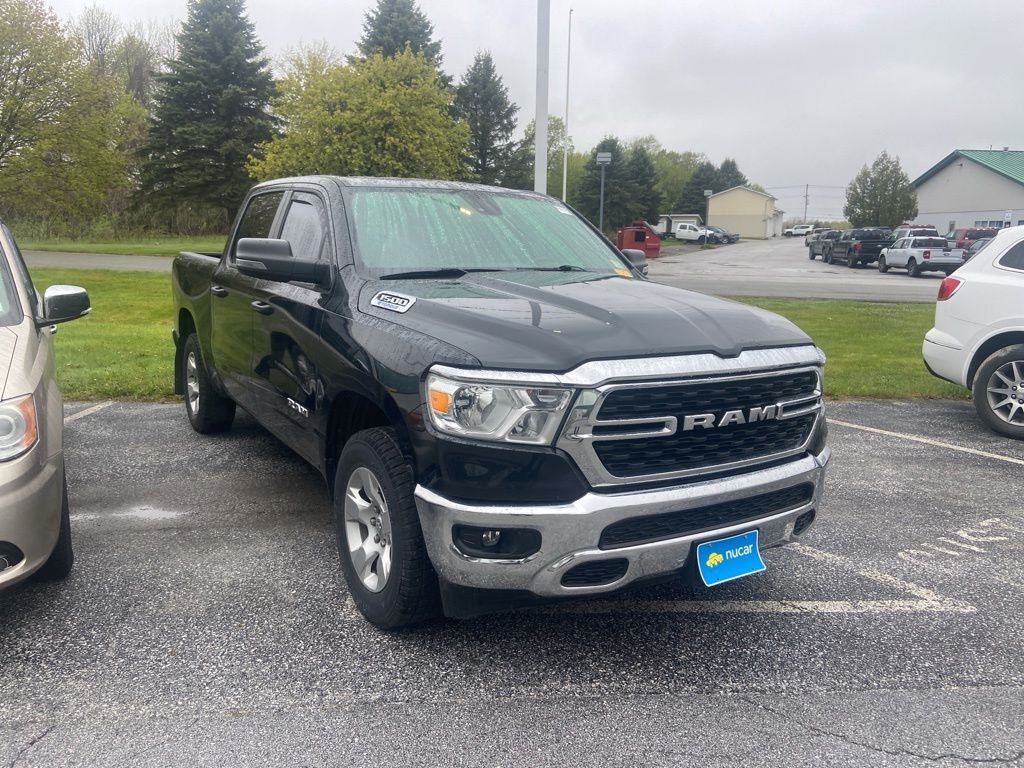 2023 RAM 1500 Big Horn/Lone Star 4x4 Crew Cab 5'7's photo