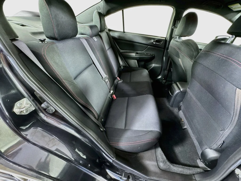 Used 2016 Gray Subaru Base image 31