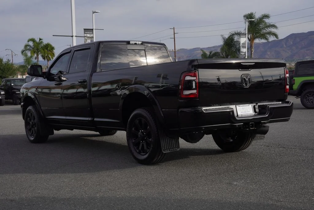 Used 2019 Black Ram Laramie image 5