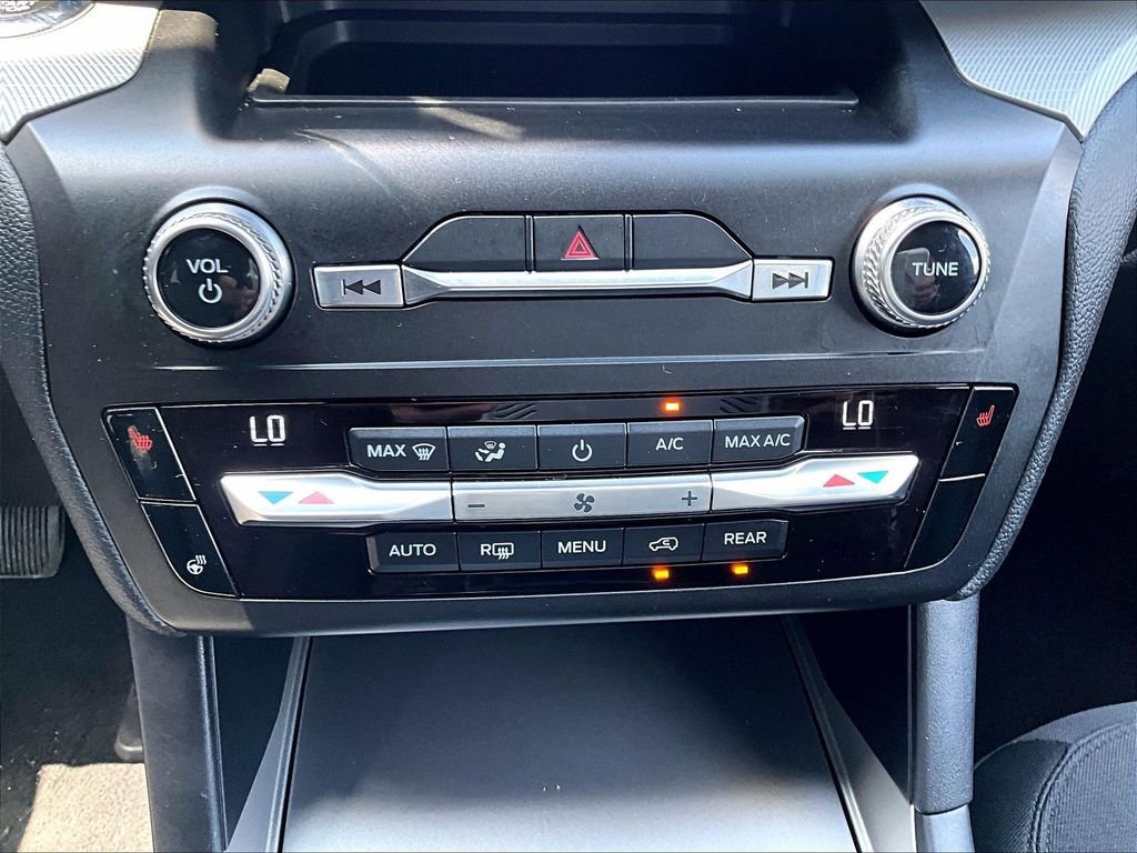 Used 2020 Black Metallic Ford XLT image 27