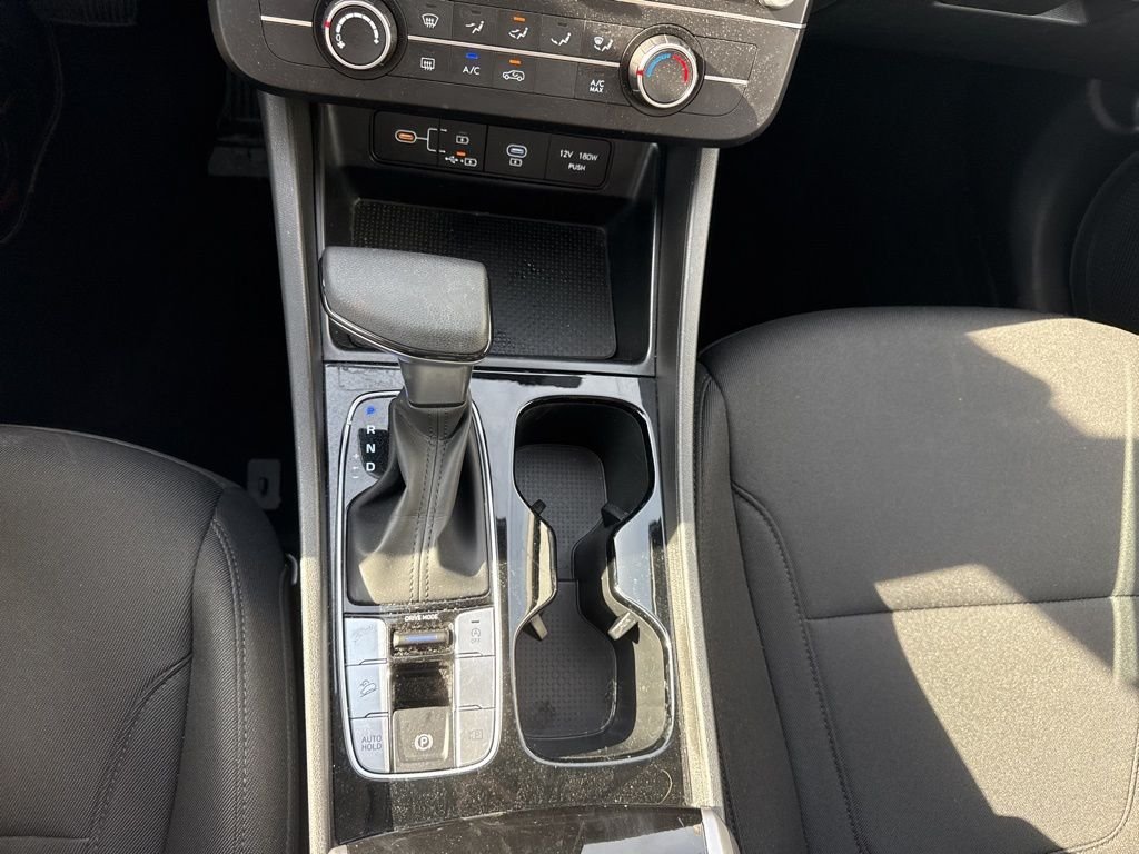 Certified Used 2025 Green Hyundai SE image 27