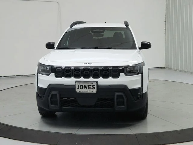 New 2026 Bright White Clear-Coat Exterior Paint Jeep Laredo image 2
